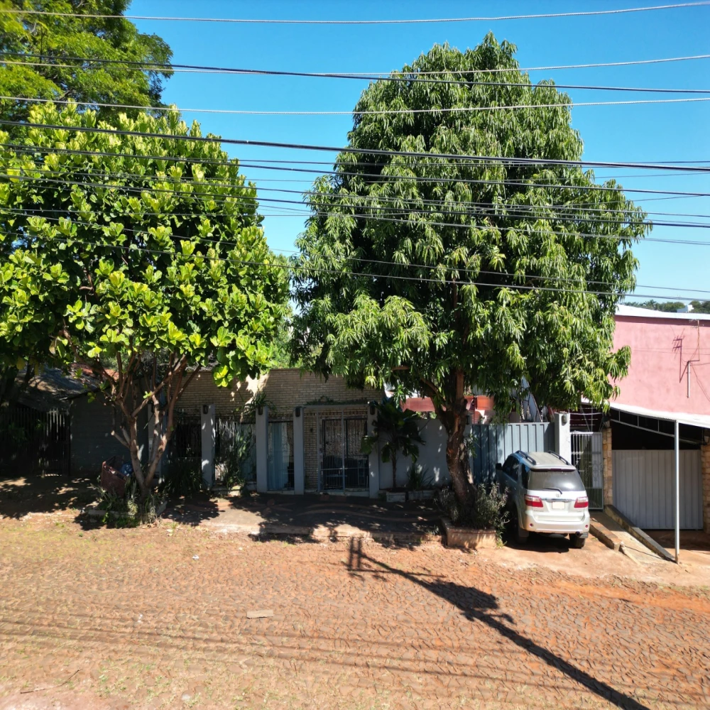 EN VENTA – HERMOSA RESIDENCIA EN KM 4, BARRIO SAN JOSÉ (TITULADO)