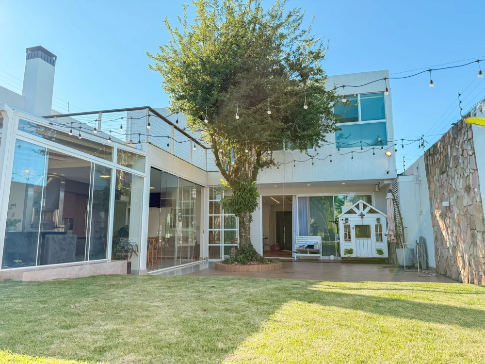 Casa moderna en venta – Km 4 – CDE